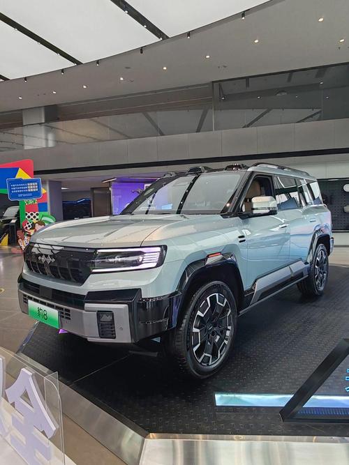 佛山297比亚迪方程豹硬派越野的爆款，英菲尼迪35周年与你共成长